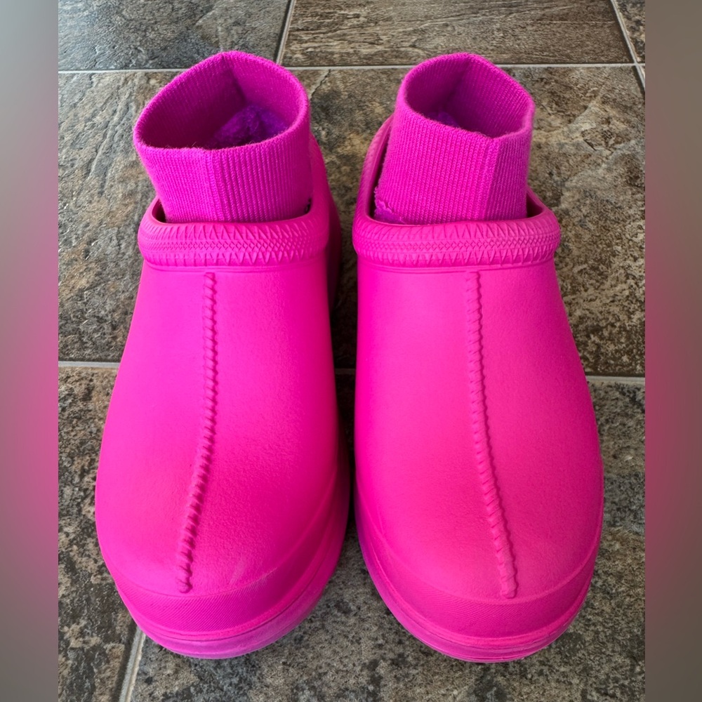 UGG Tasman X Slip On Waterproof Clog Shoes Slippers- Dragonfruit Pink, Women’s 9